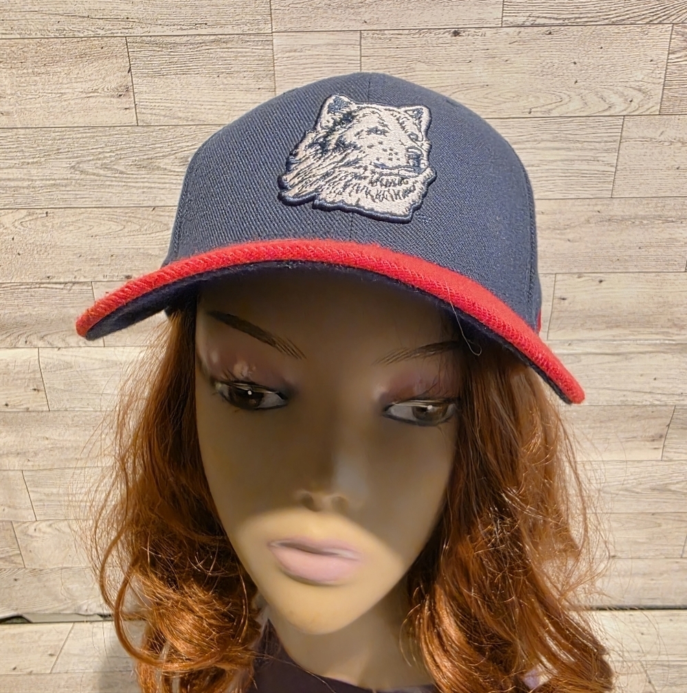 Nike Red and Navy Huskies Logo Baseball Cap